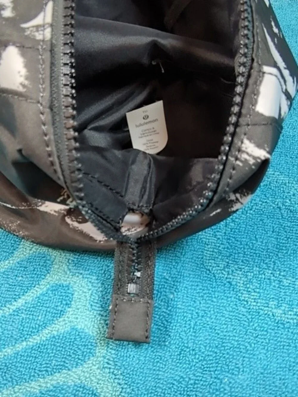 lululemon athletica compact travel